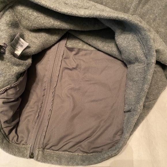 Men’s Columbia zip up sweatshirt, fleece, medium size, zip pockets, gray jacket - Picture 4 of 8